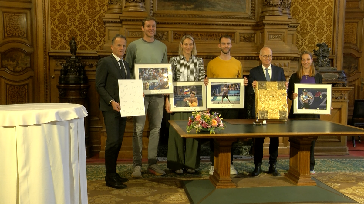 Goldenes Buch: Sportler*innen im Rathaus geehrt