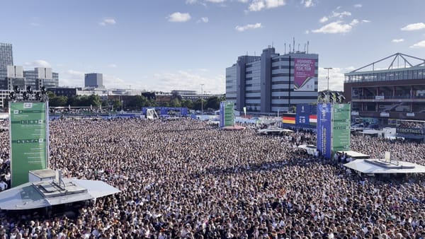 Public-Viewing: Hamburg feiert EM-Party